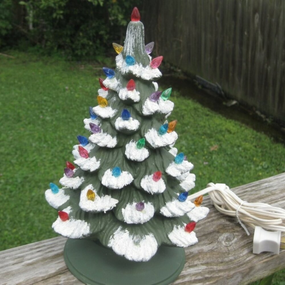 VTG Ceramic Light Up Green Christmas Tree and Base